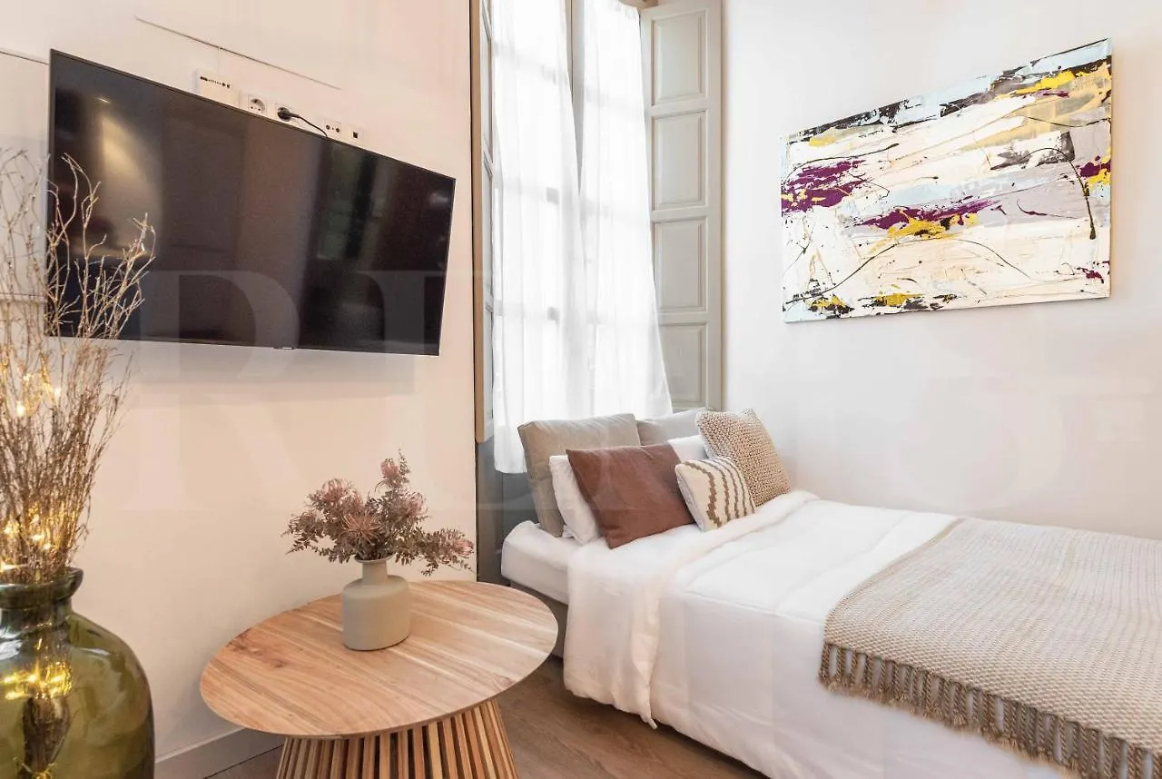 Artistic Apartment In The Heart Of Malaga By Rems