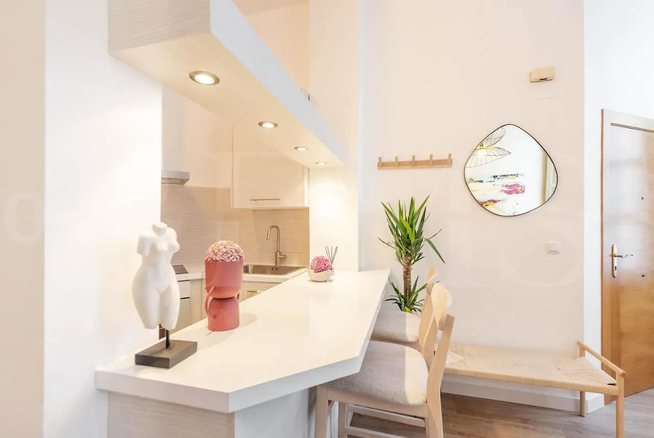 Artistic Apartment In The Heart Of Malaga By Rems